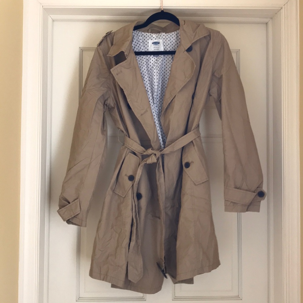 Old Navy maternity tan belted trench coat Medium